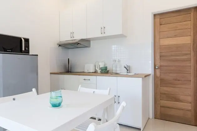 Sam-kah Karibu Beach House - Mutfak