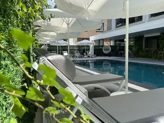 Sam Hotel - Havuz