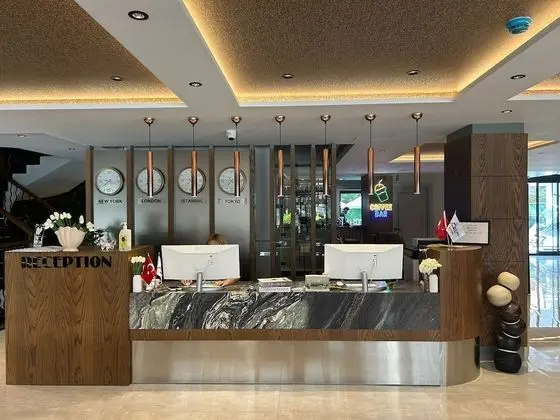 Sam Hotel - Lobi