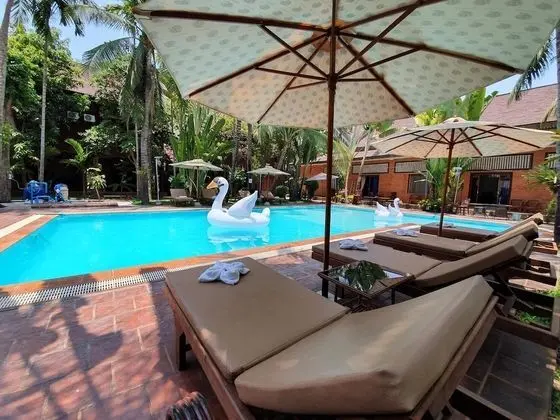 Sam Moon's Hotel Angkor Wooden House - Havuz