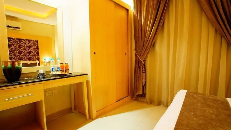 Sama Al Qasr Khorais - Economic - Oda