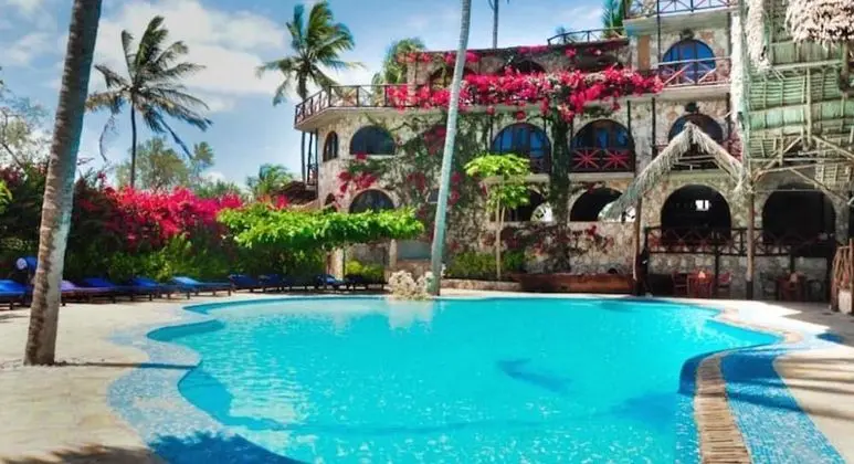Samaki Lodge