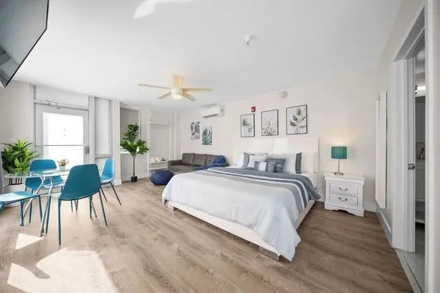 Samantha Apartments by Lowkl - Öne Çıkan Resim