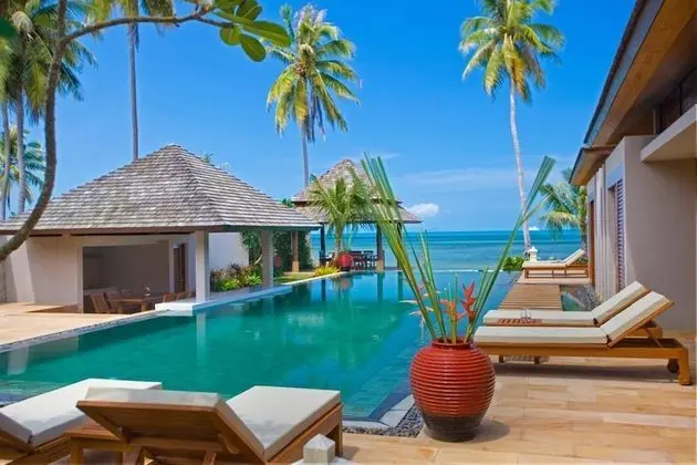 Samara Luxury Beachfront Villa - Oda