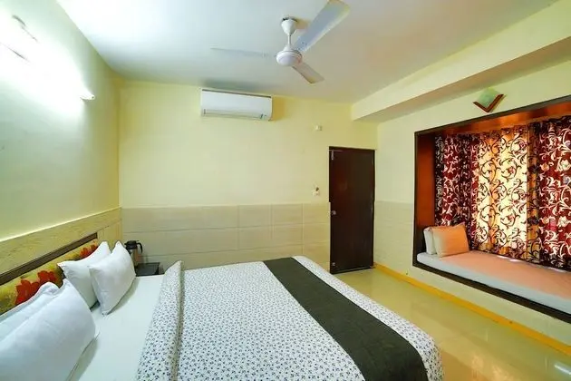 Samiralok Hotel
