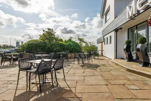 Samlesbury Hotel