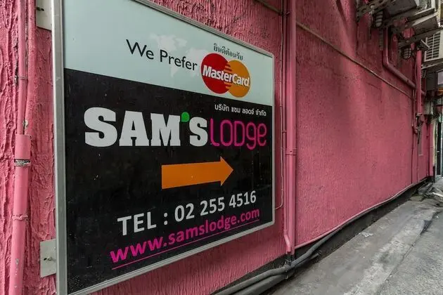 Sam's Lodge