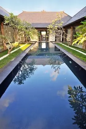 Villa Samudra Raya - Havuz
