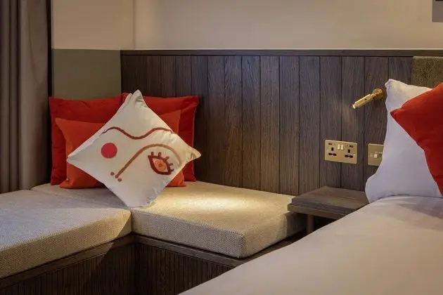 The Samuel Ryder Hotel St Albans, Tapestry Collection Hilton - Oda Düzeni