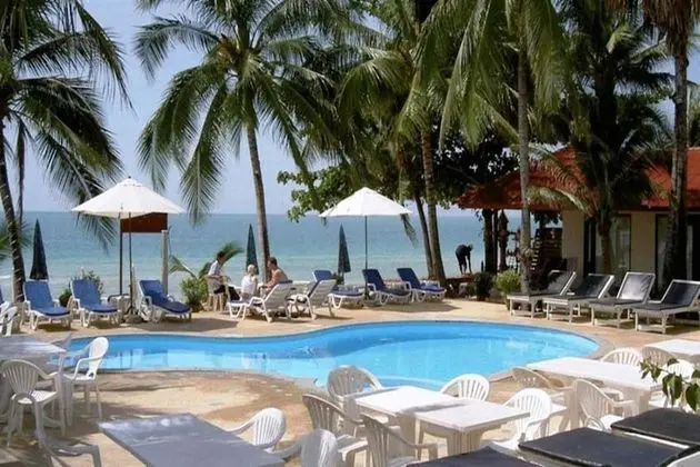 Samui Beach Apartments - Havuz