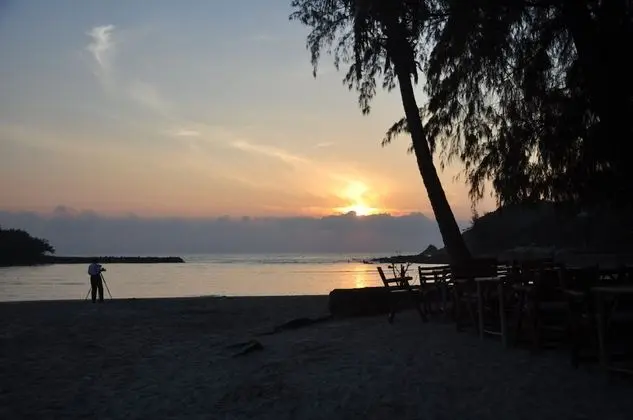 Samui Honey Backpacker Bungalow - Plaj