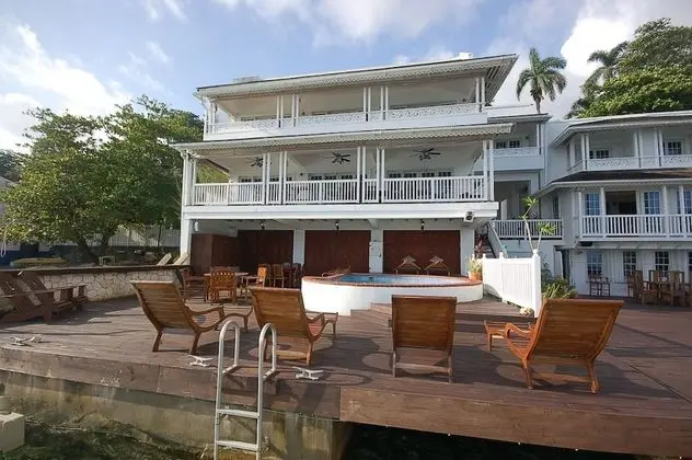 San Bar 6BR by Jamaican Treasures