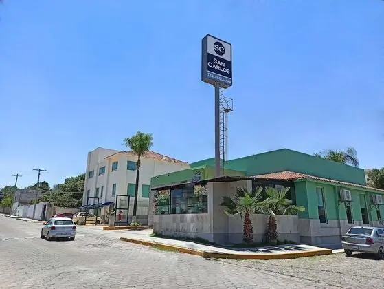 Hotel San Carlos Tequisquiapan - Dış Mekan