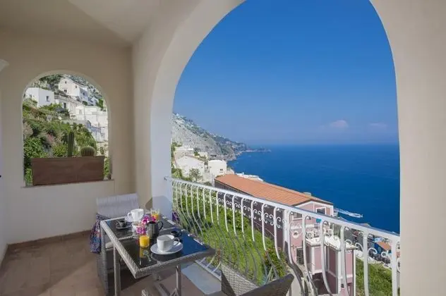 Villa San Giovanni - Breathtaking Garden and Terrace Sea View