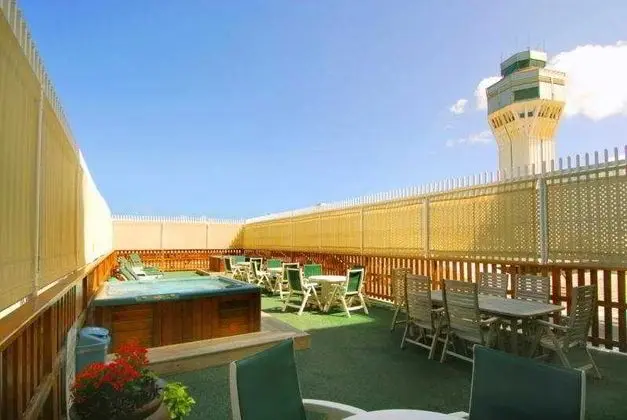 San Juan Airport Hotel - Manzara / Peyzaj