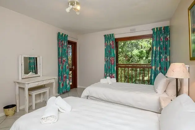 San Lameer Villa Rentals 10304