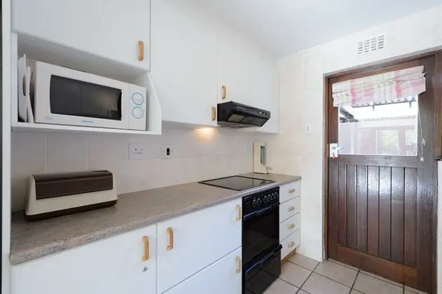 San Lameer Villa Rentals  2813