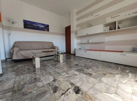 San Lazzaro 81 Quadrilocale