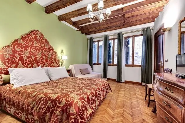 San Marco Superior Apartments by Wonderful Italy - Oda
