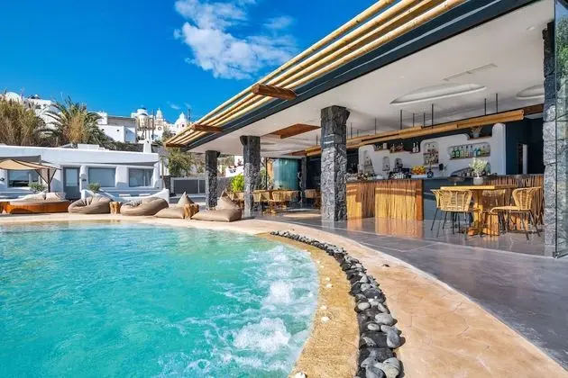 San Marino Suites by Calm Collection - Havuz