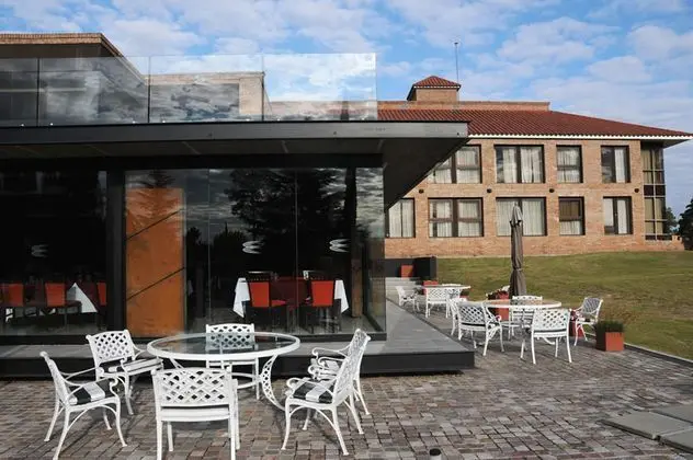San Miguel Plaza Hotel by MH