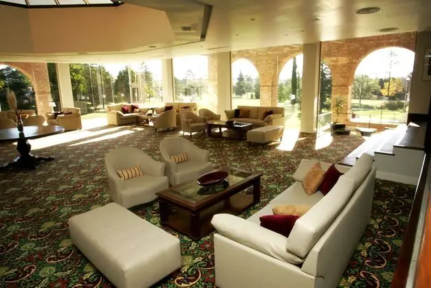 San Miguel Plaza Hotel by MH - Lobi
