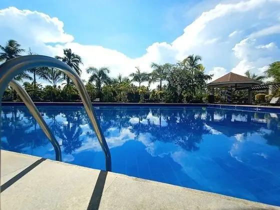 San Pedro Country Farm Resort Inc - Havuz