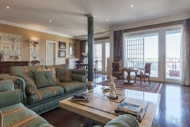 San Pietro Exclusive Panoramic Flat