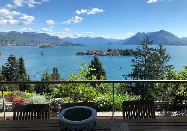 Sana Luxury Apartment in Stresa With Amazing Lake View
