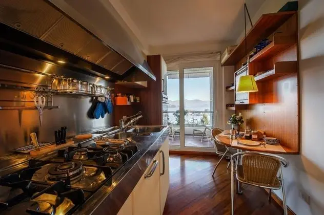 Sana Luxury Apartment in Stresa With Amazing Lake View - Oda