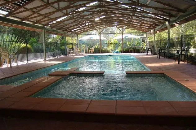 Sanctuary Park Cottages - Havuz