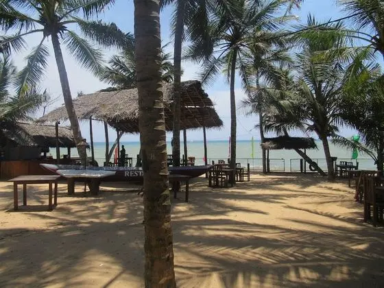 Sand Bank Hotel & Restaurant - Yerinde Yemek