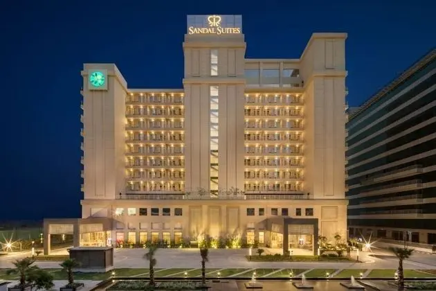 Sandal Suites Op. by Lemon Tree Hotels