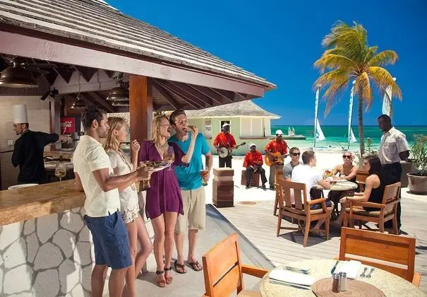 Sandals Montego Bay - ALL INCLUSIVE Couples Only - Plaj
