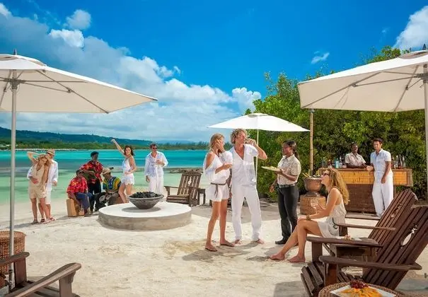 Sandals Royal Caribbean - ALL INCLUSIVE Couples Only - Plaj
