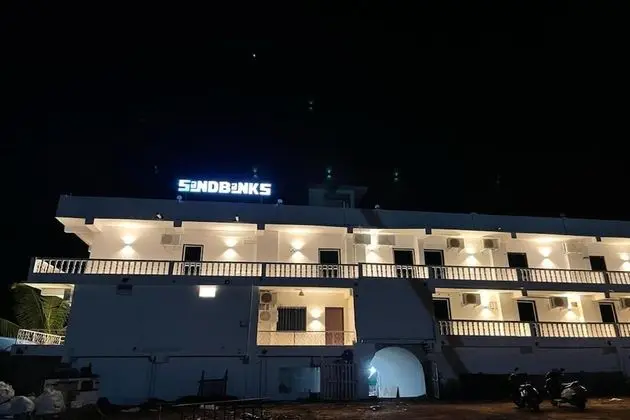 Sandbanks Beach Resort