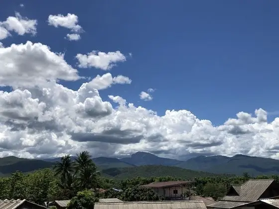 Sandee Place Chomthong