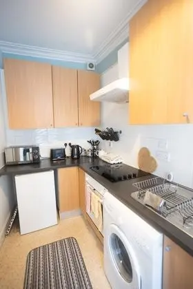 Sandgate 2-bed Apartment in Ayr Central Location - Mutfak