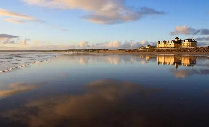 Sandhouse Hotel