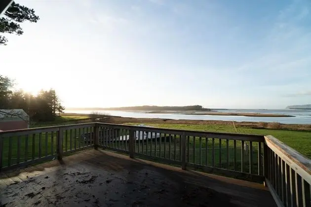 The Sandlake View