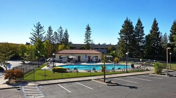 Sandman Hotel Santa Rosa
