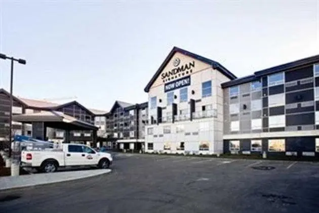Sandman Signature Edmonton South Hotel