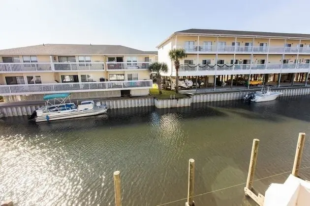 Sandpiper Cove Resort by Panhandle Getaways