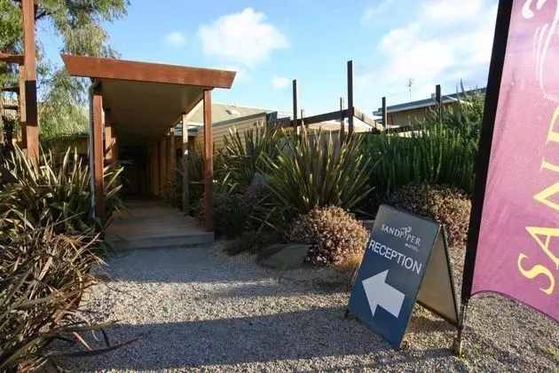 Sandpiper Motel