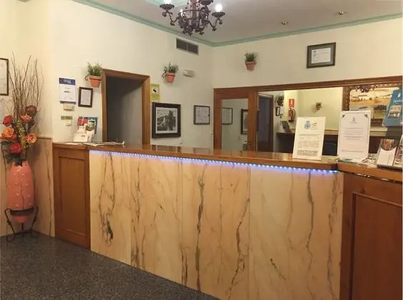 Hotel Sandra - Lobi