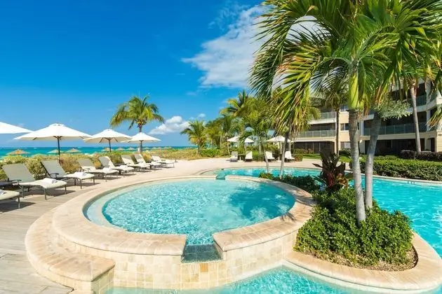 The Sands at Grace Bay - Havuz