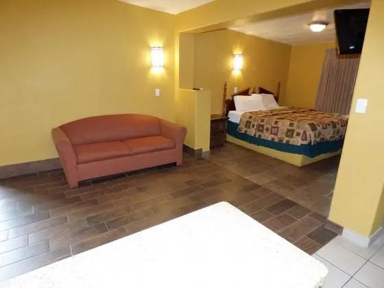 Sands Motel - Genel