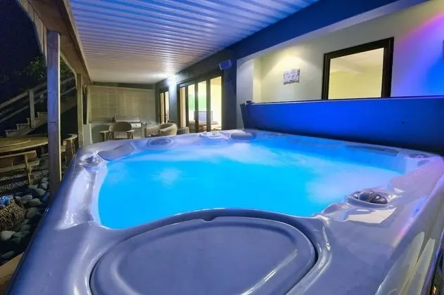 Sandspit Lodge - Havuz