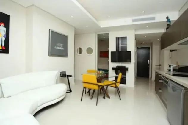 Sandton Skye Apartment - 616 - Öne Çıkan Resim