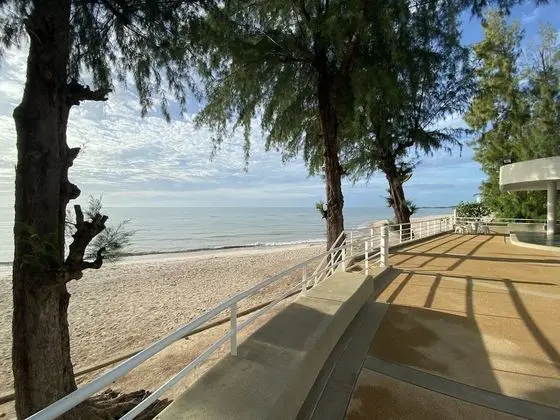 Sandy Beach Condo 17D - Plaj
